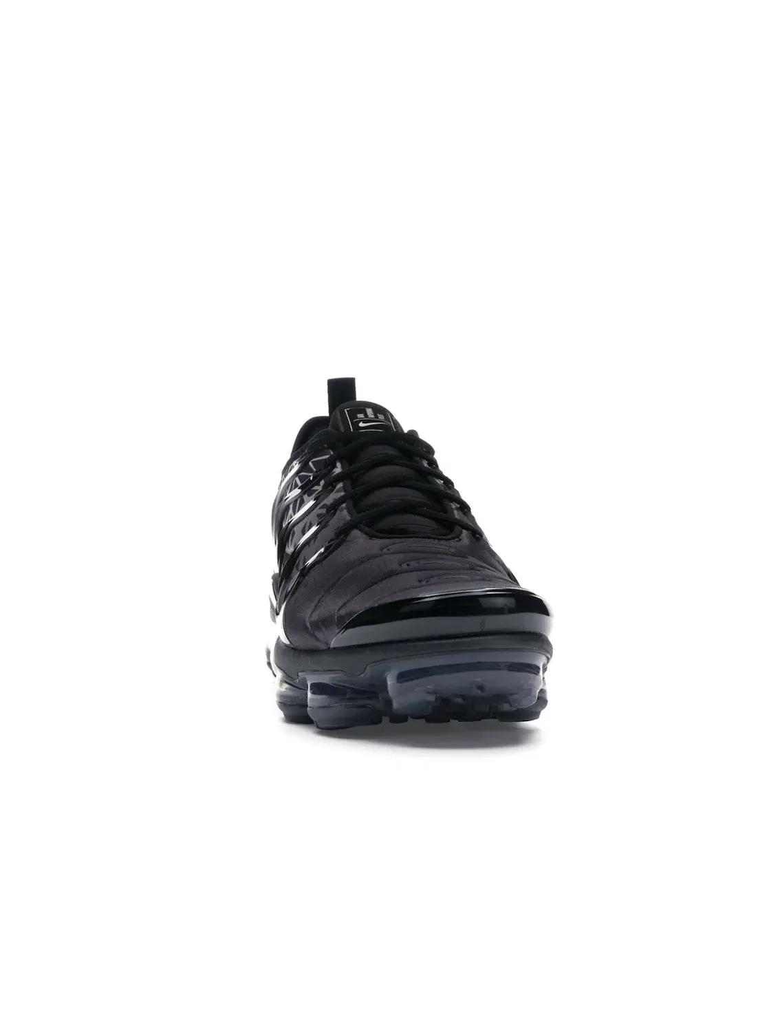 Мужские кроссовки с геометрическим принтом Nike Air VaporMax Plus — изображение 2 из 4, черный/белый