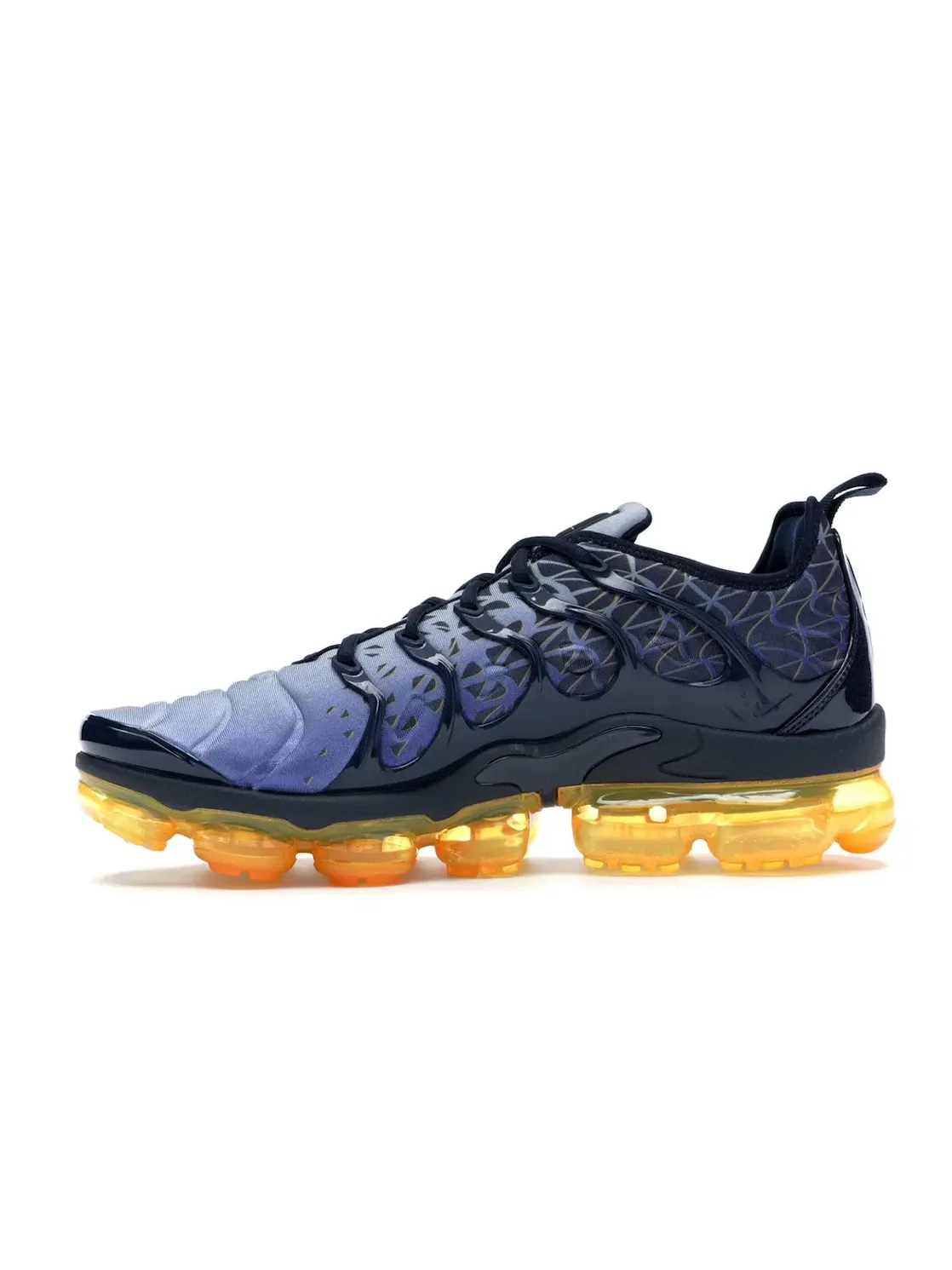 Мужские кроссовки Lifestyle с геометрическим принтом Nike Air VaporMax Plus — изображение 3 из 4, оранжевый-индиго