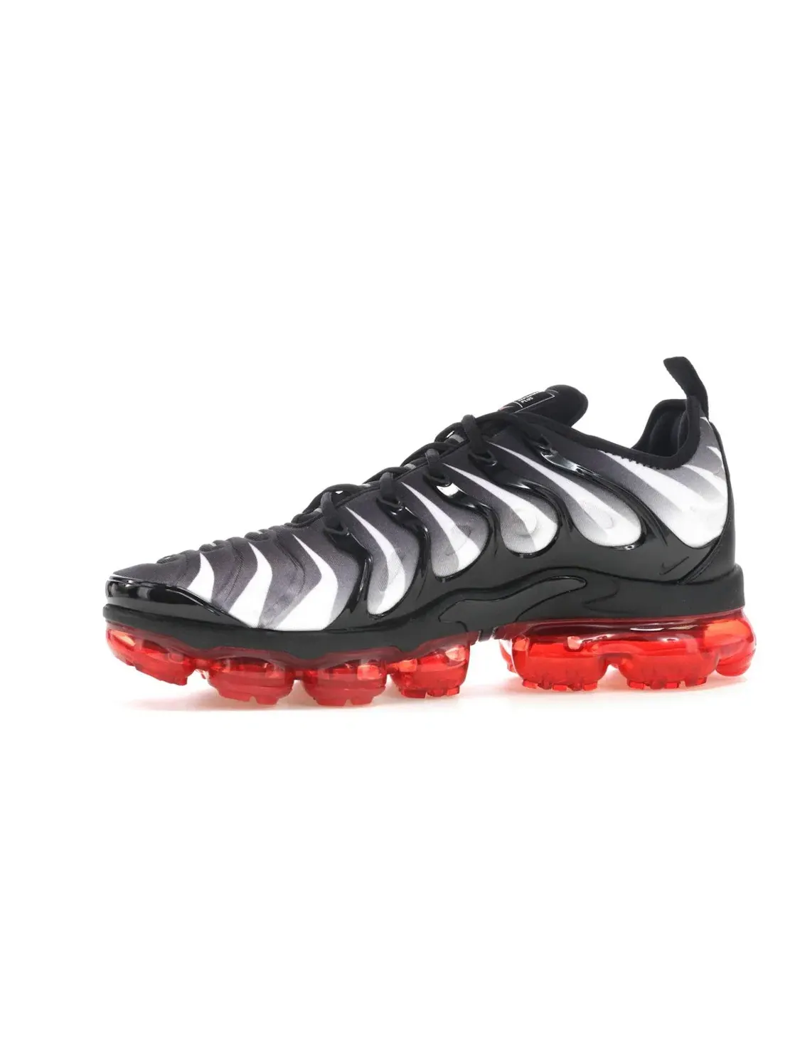 Мужские кроссовки Lifestyle с принтом Nike Air VaporMax Plus Nike — изображение 3 из 4, черный/красный-белый