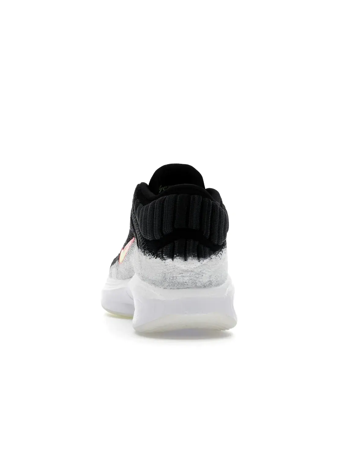 Мужские кроссовки с технологией Nike Air Zoom GT Hustle 3 Nike — изображение 4 из 4, черный/яркий//белый