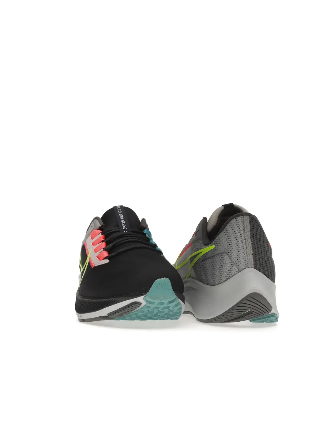 Мужские кроссовки с асимметричным дизайном Nike Air Zoom Pegasus 38 LE — изображение 2 из 4, темный серый/белый