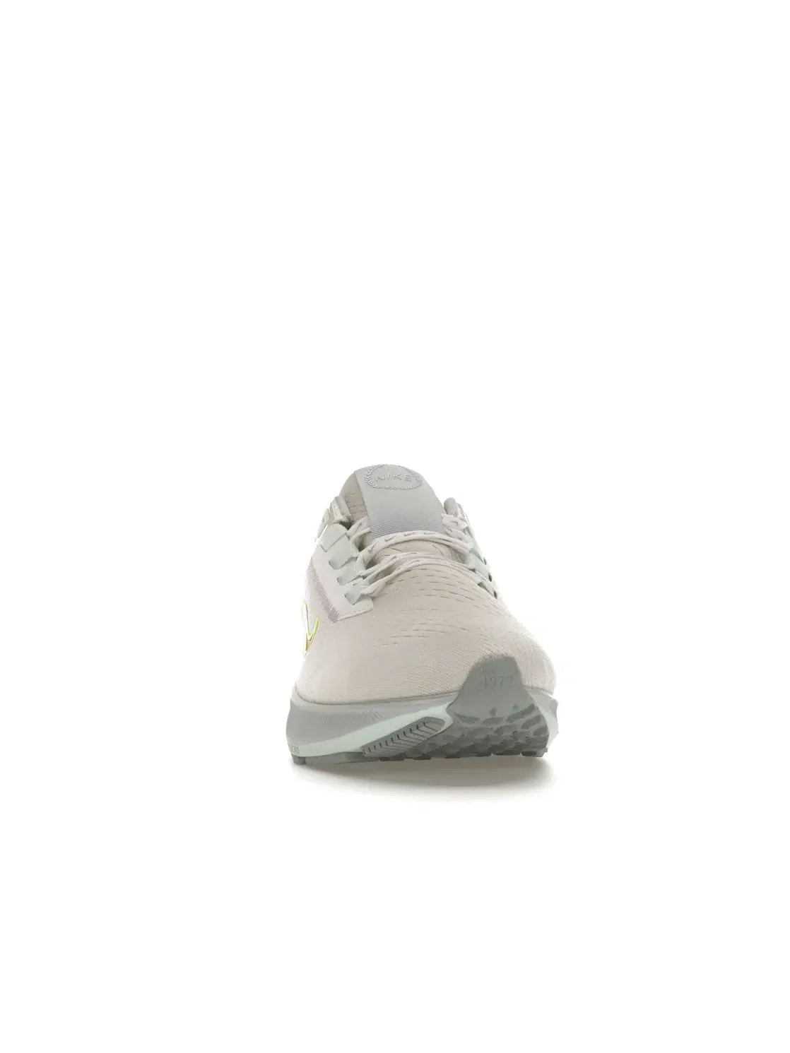Женские кроссовки с пеноматериалом Nike Air Zoom Pegasus 38 Premium Nike — изображение 2 из 4, белый/черный