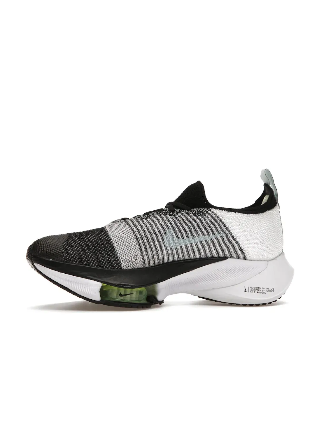 Женские кроссовки для бега Nike Air Zoom Tempo Next% Flyknit Nike — изображение 3 из 4, черный/--белый