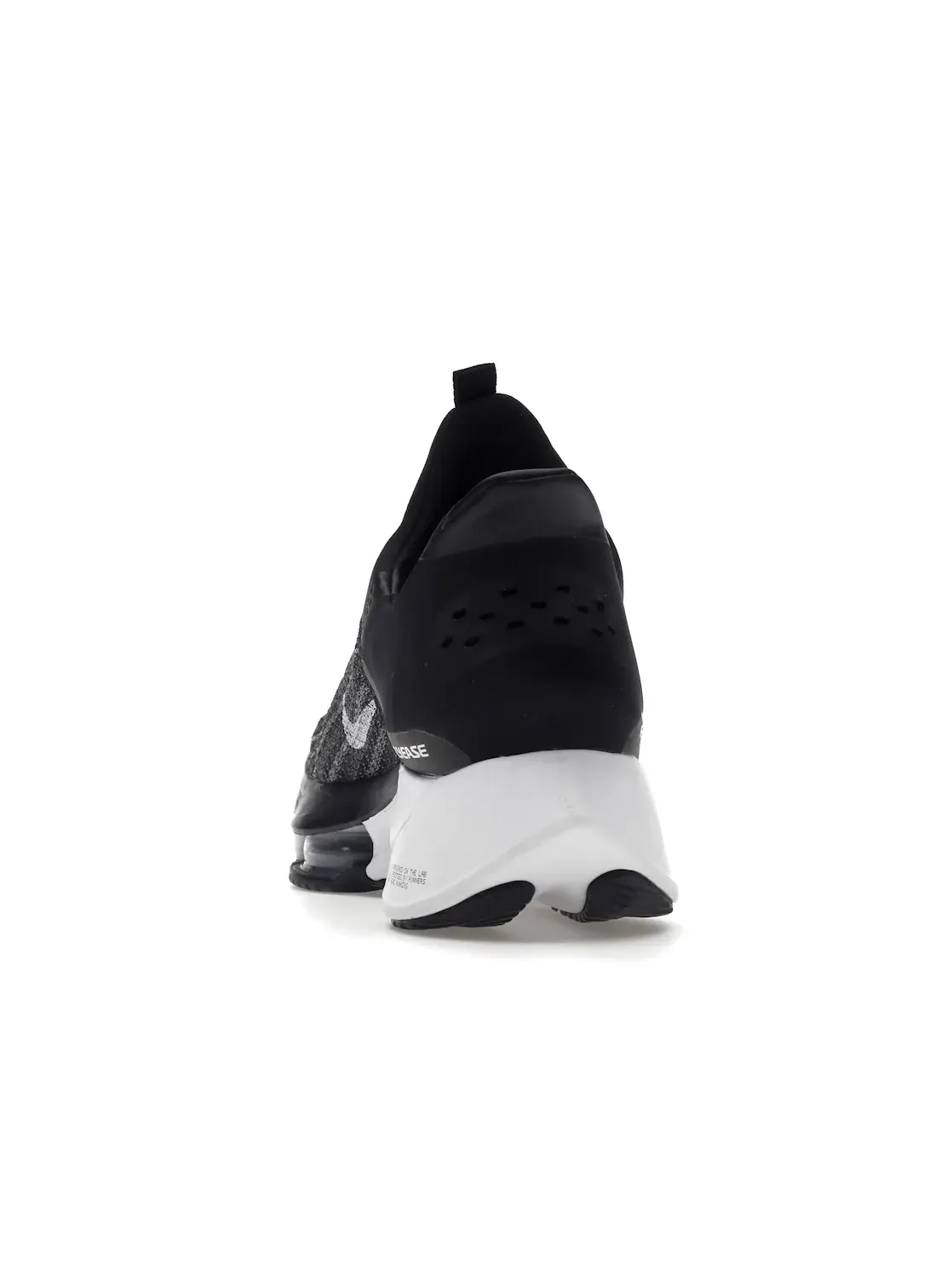 Женские кроссовки с системой FlyEase Nike Air Zoom Tempo Next% FlyEase — изображение 4 из 4, черный/белый