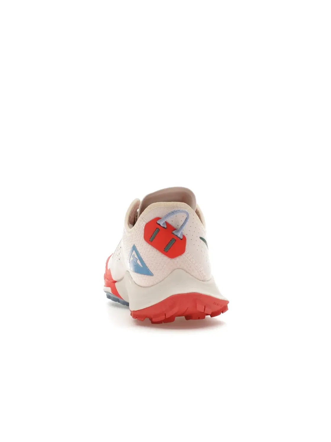 Женские кроссовки беговые Nike Air Zoom Terra Kiger 7 — изображение 4 из 4, светлый розовый