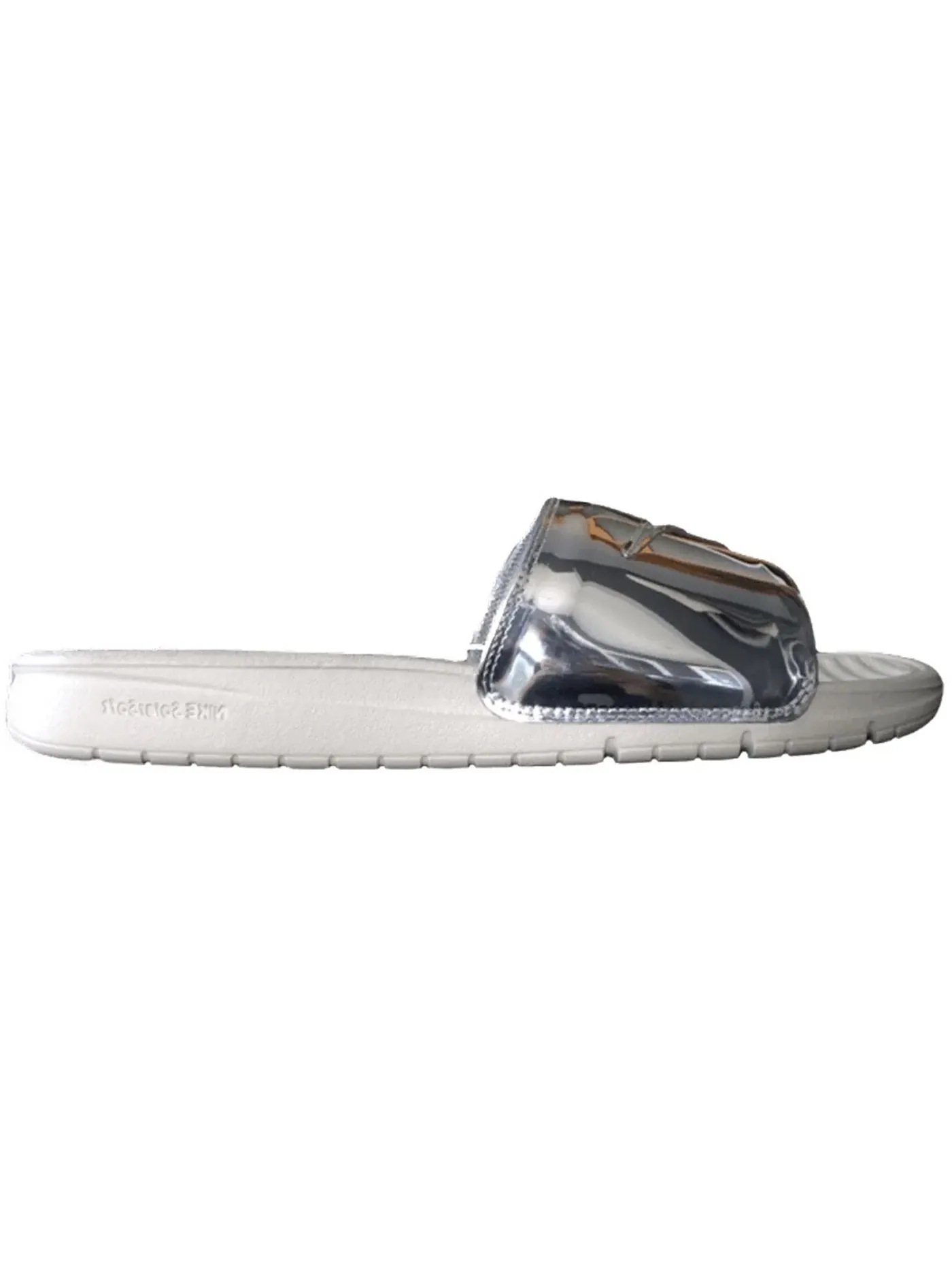Мужские сандалии-слайды Nike Benassi Solarsoft Slide — изображение 1 из 1, металлик серебристый