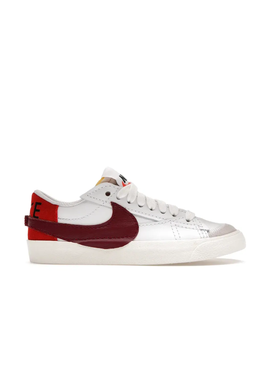 Женские кроссовки Lifestyle Nike Blazer Low 77 Jumbo — изображение 1 из 4