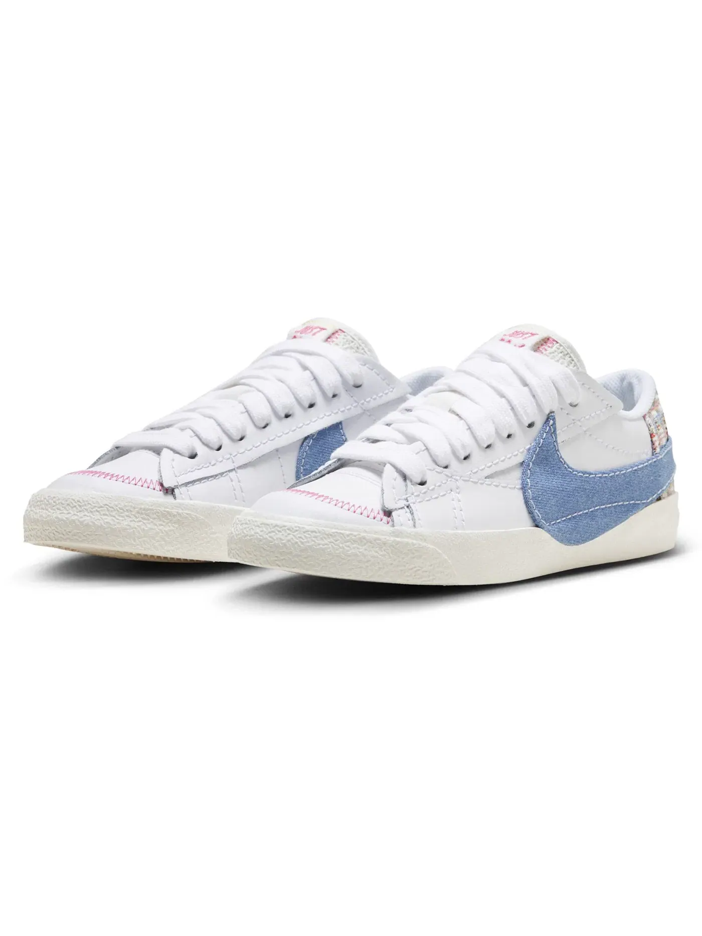 Женские кроссовки Lifestyle с джинсовой отделкой Nike Blazer Low 77 Jumbo — изображение 2 из 5, белый/синий