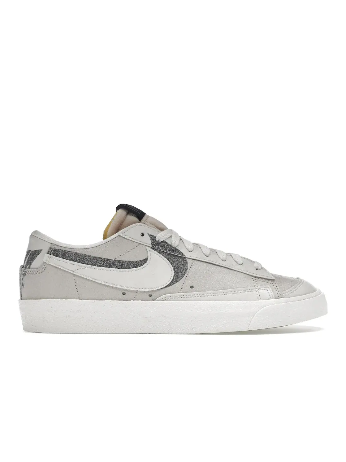 Мужские кроссовки Lifestyle Nike Blazer Low 77 Premium Halloween 2022 — изображение 1 из 4, зеленый/зеленый