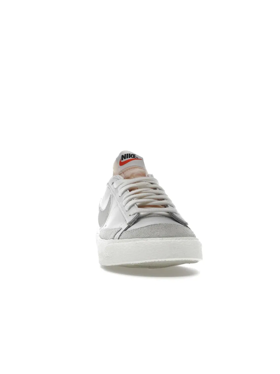 Мужские кроссовки Lifestyle Nike Blazer Low 77 Vintage — изображение 2 из 4, белый/серый-светлый