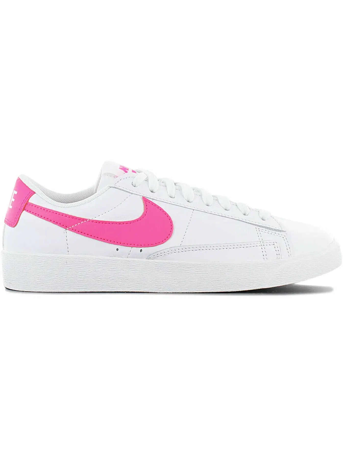 Женские кроссовки Lifestyle Nike Blazer Low LE — изображение 1 из 1, белый//белый