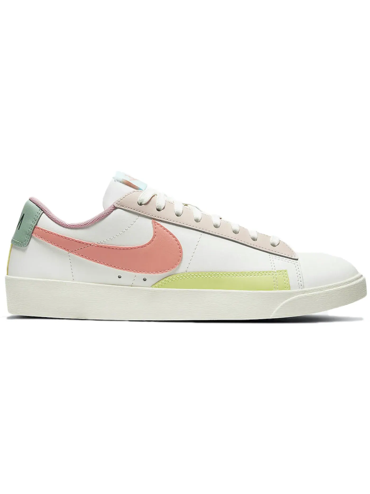 Женские кроссовки Nike Blazer Low LE — изображение 1 из 1, белый--яркий