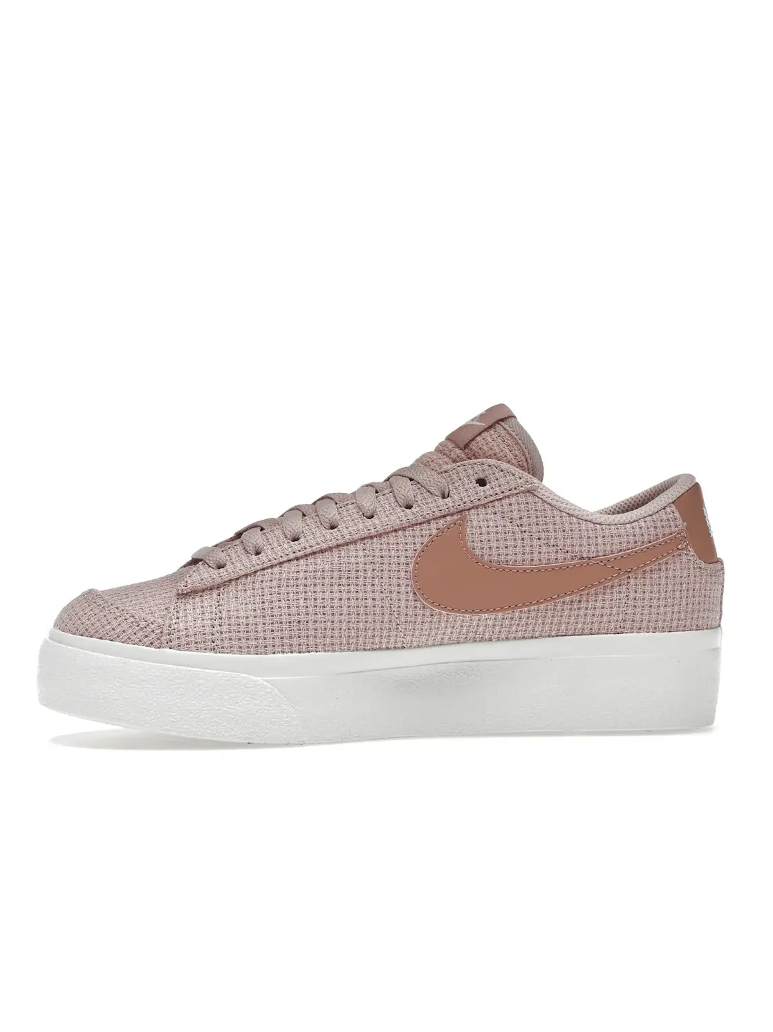 Женские кроссовки на платформе Nike Blazer Low Platform Nike — изображение 3 из 4