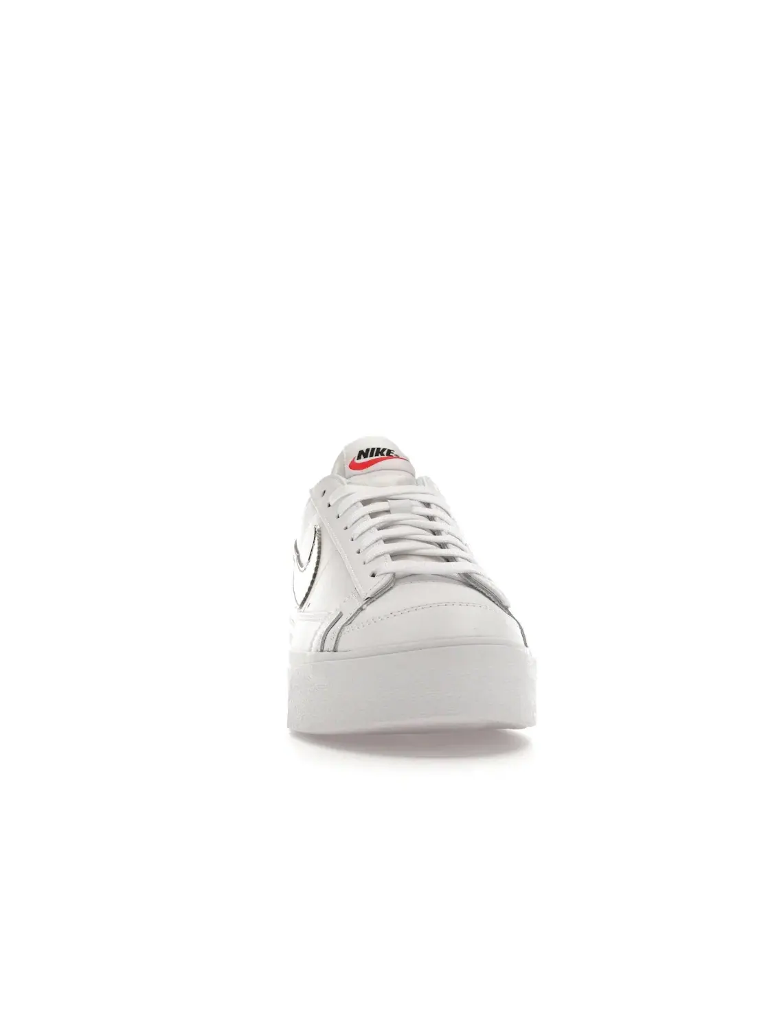 Женские кроссовки с платформой Nike Blazer Low Platform — изображение 2 из 4
