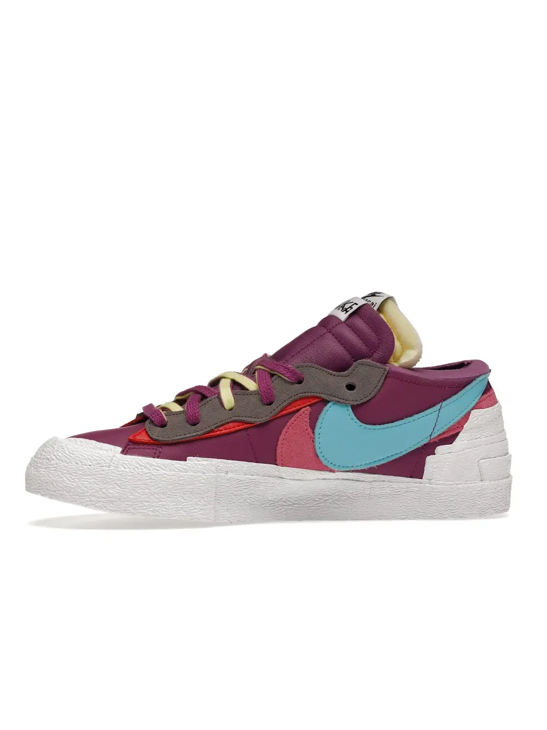 Мужские кроссовки с принтом Nike Blazer Low sacai KAWS — изображение 3 из 4