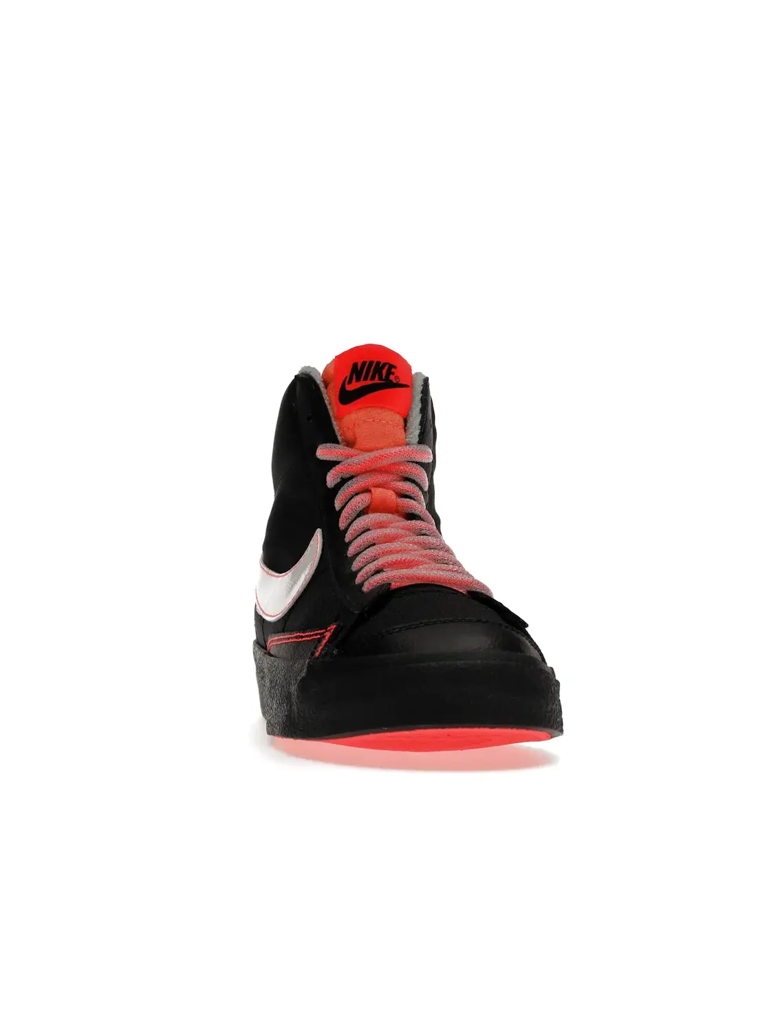 Детские кроссовки Lifestyle Nike Blazer Mid '77 — изображение 2 из 4, черный/белый