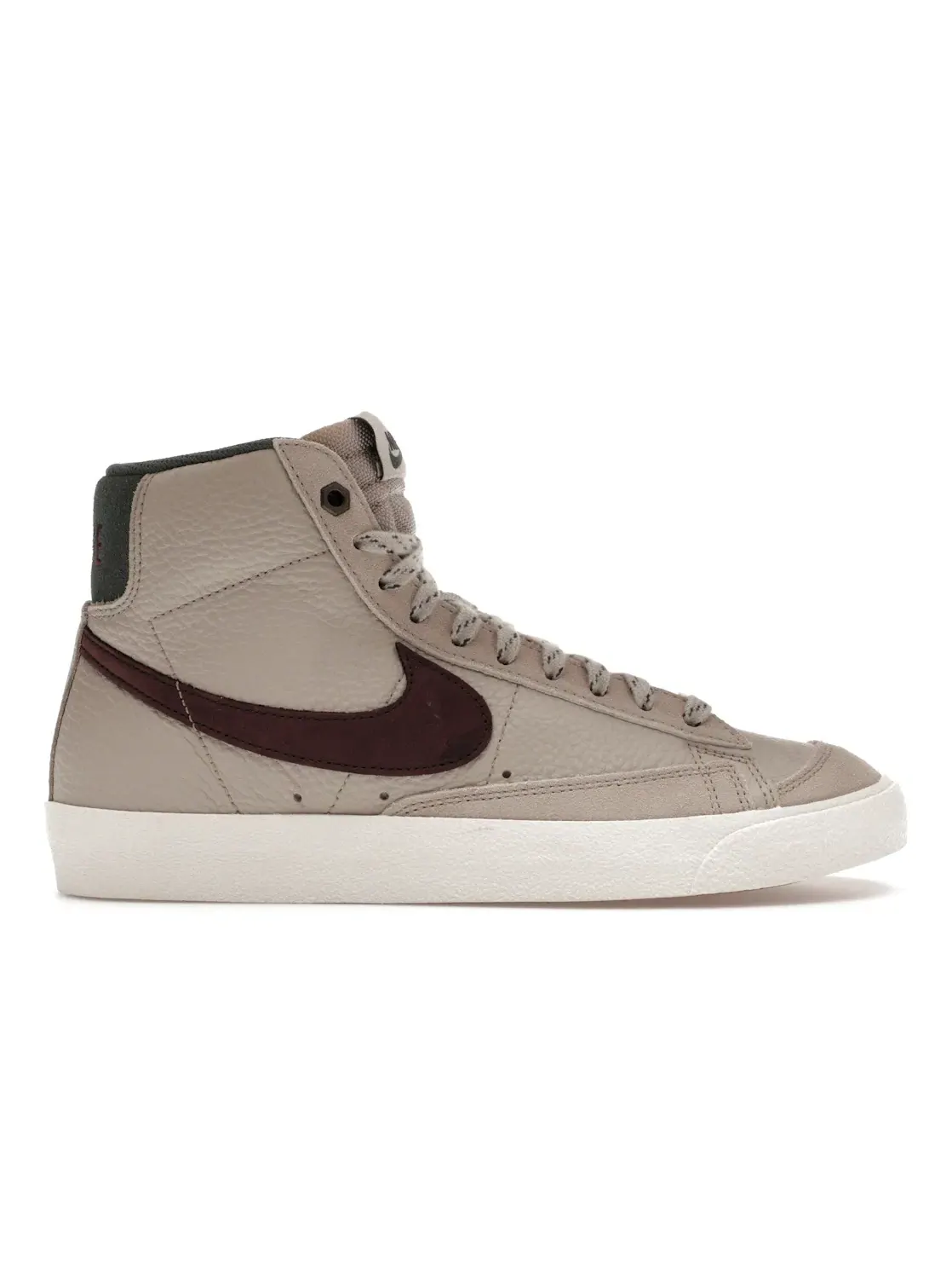 Мужские кроссовки Lifestyle Nike Blazer Mid 77 — изображение 1 из 4
