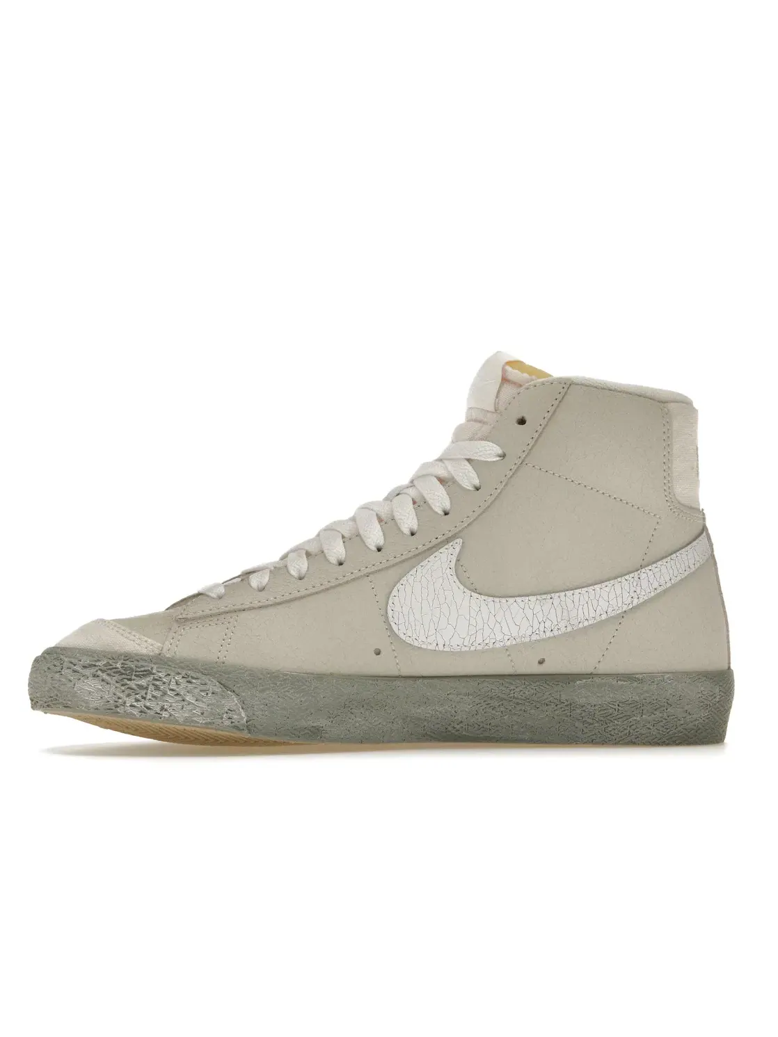 Мужские кроссовки для повседневной носки Nike Blazer Mid '77 EMB Nike — изображение 3 из 4, белый/белый//зеленый