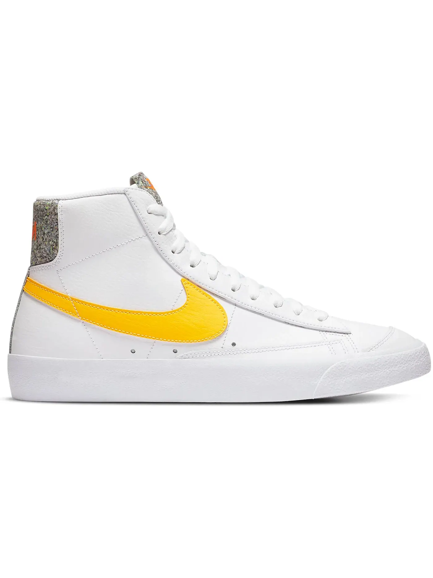 Мужские кроссовки Lifestyle Nike Blazer Mid 77 — изображение 1 из 1, белый золотистый