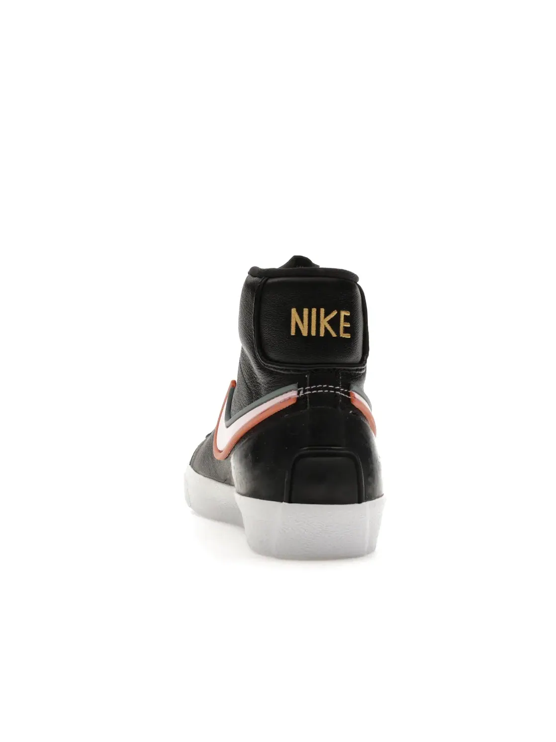 Женские кроссовки с классическим дизайном Nike Blazer Mid 77 Nike — изображение 4 из 4