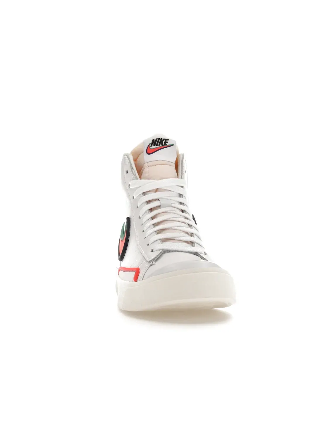 Женские кроссовки с высоким силуэтом Nike Blazer Mid 77 Infinite — изображение 2 из 4