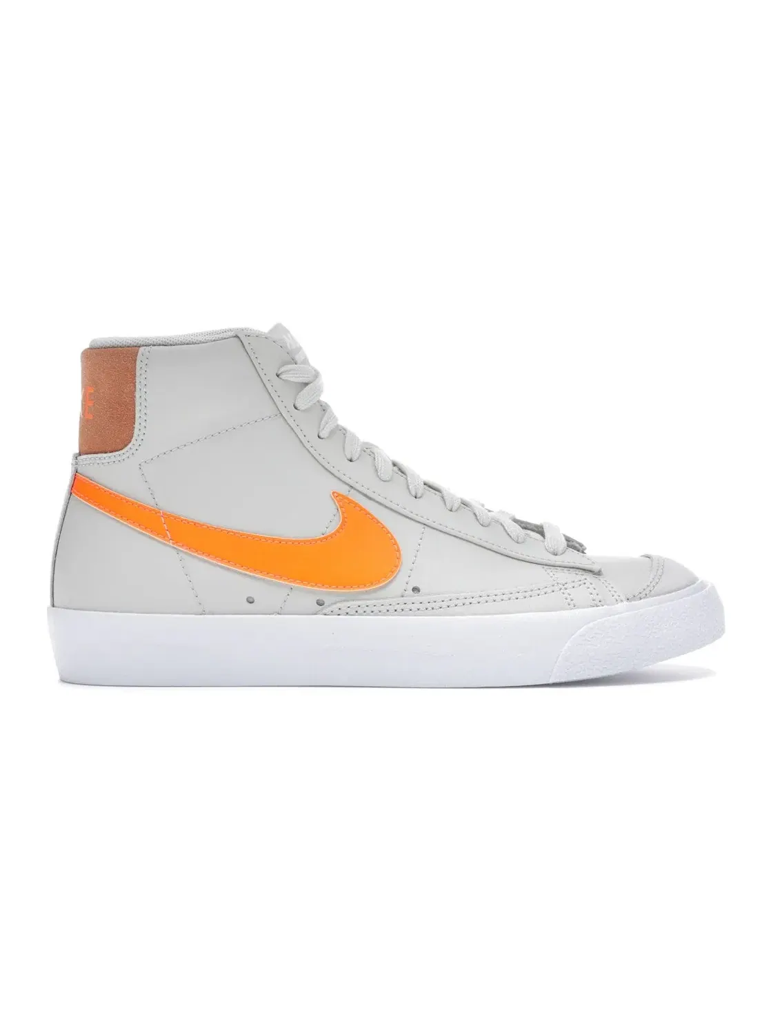 Женские кроссовки Lifestyle Nike Blazer Mid '77 — изображение 1 из 4