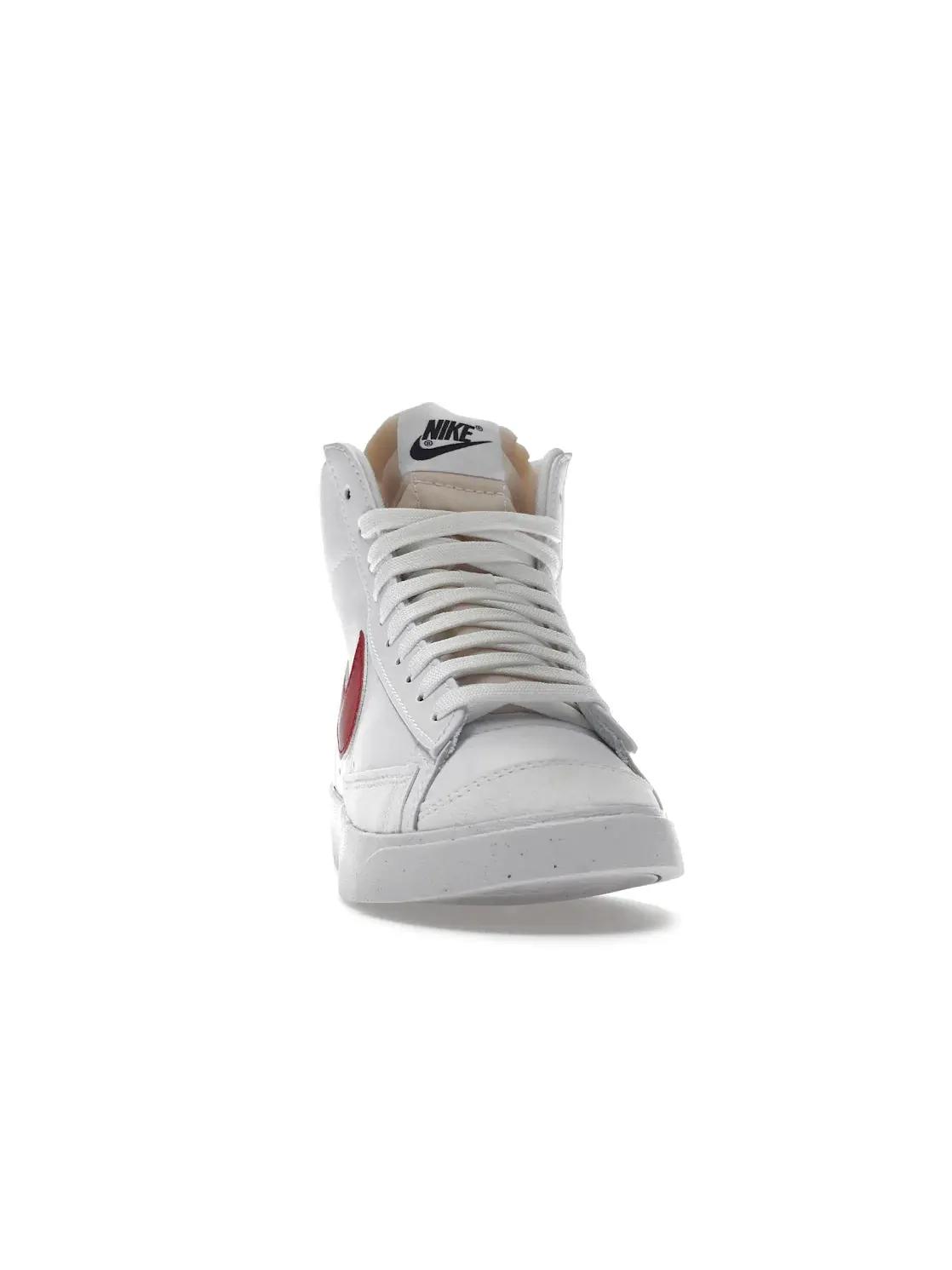 Женские кроссовки Lifestyle Nike Blazer Mid 77 Next Nature — изображение 2 из 4, белый/красный
