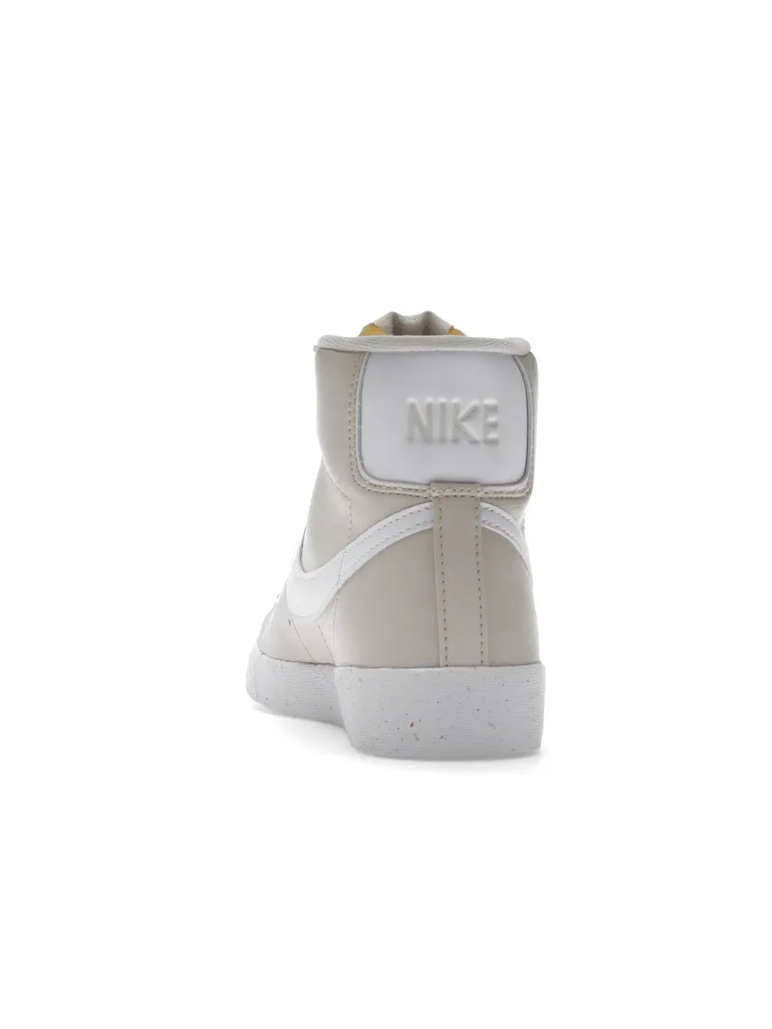 Женские кроссовки Lifestyle Nike Blazer Mid 77 — изображение 4 из 4, светлый коричневый/белый