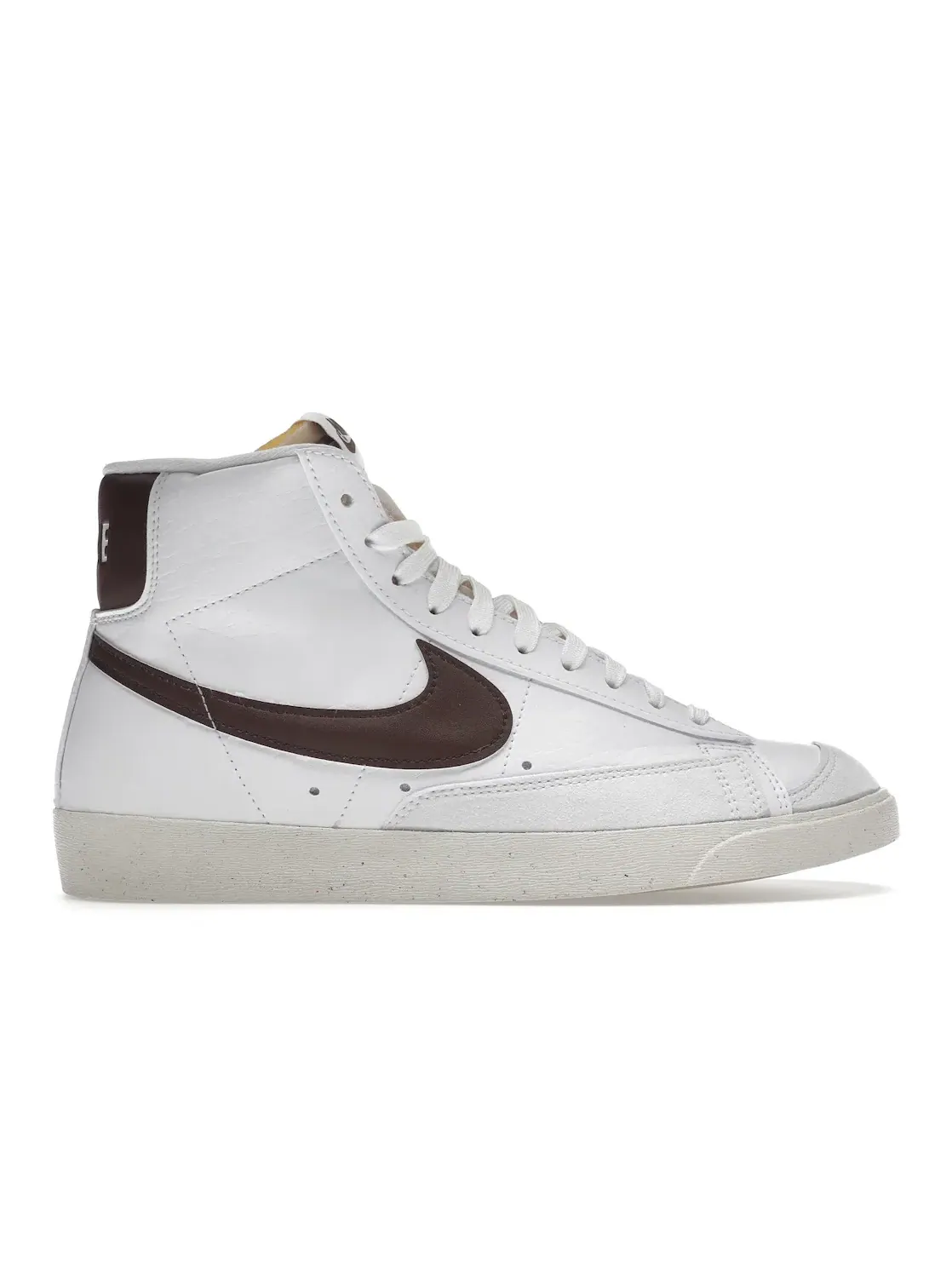 Женские кроссовки Lifestyle с принтом Nike Blazer Mid 77 — изображение 1 из 4, белый черный