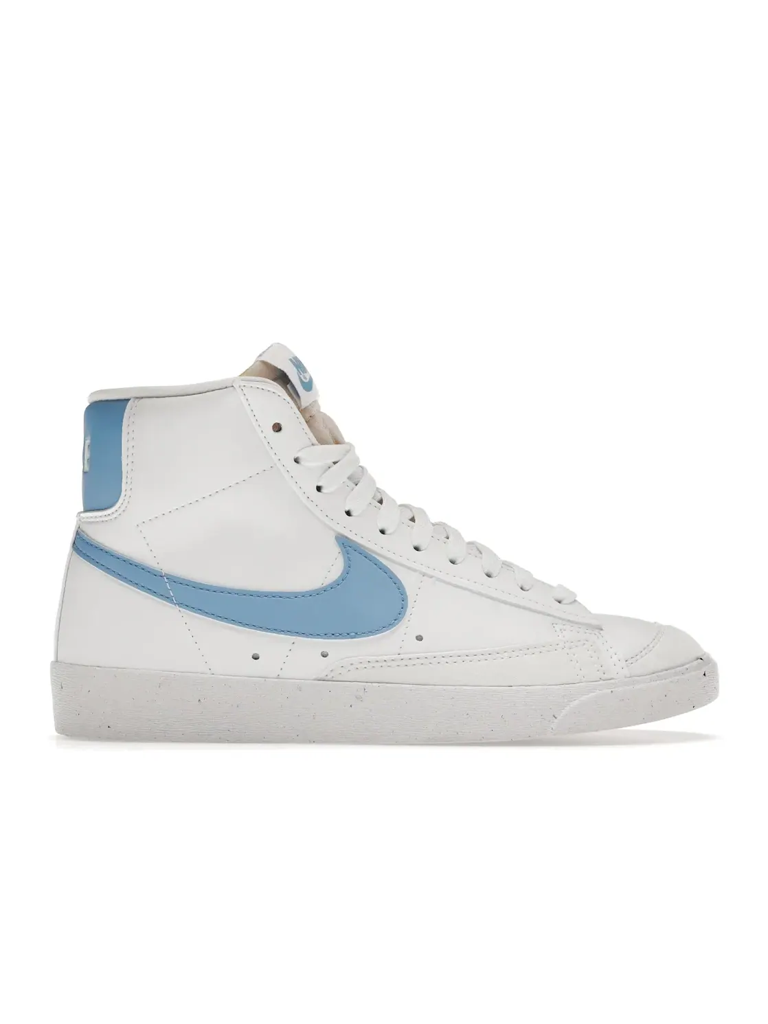Женские кроссовки Lifestyle с замшевыми накладками Nike Blazer Mid 77 Next Nature — изображение 1 из 4, белый/синий
