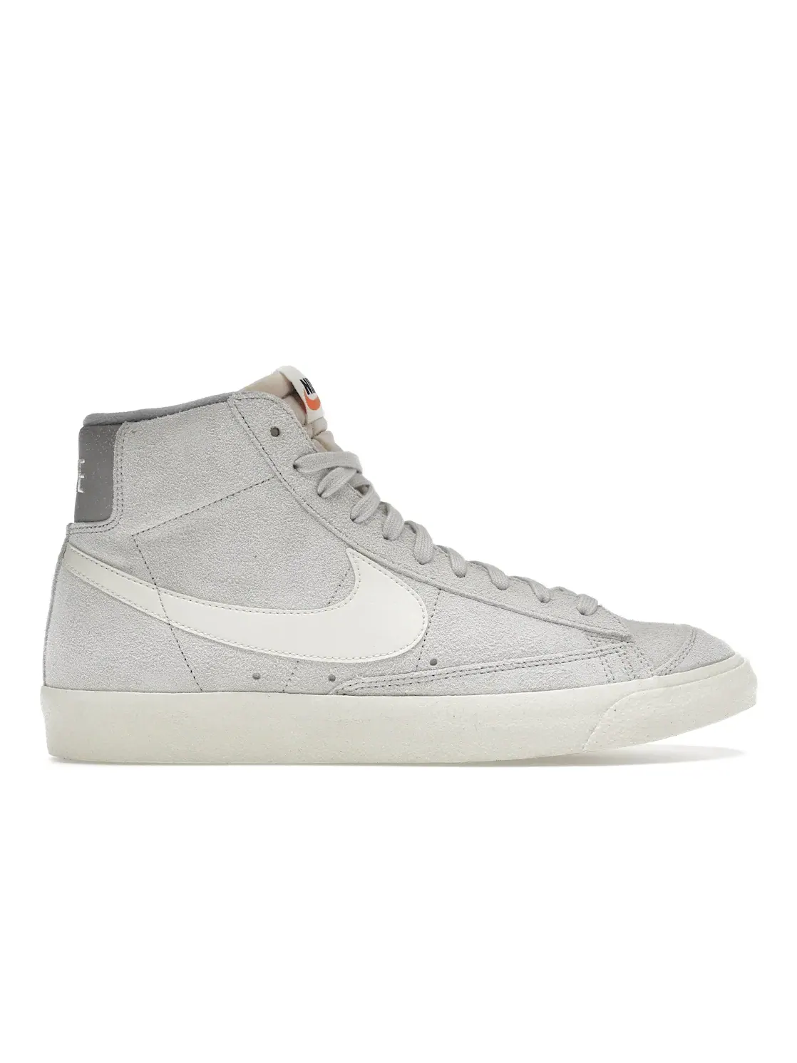 Мужские кроссовки на брендовой подошве Nike Blazer Mid 77 Premium Vintage — изображение 1 из 4, светлый/-серый