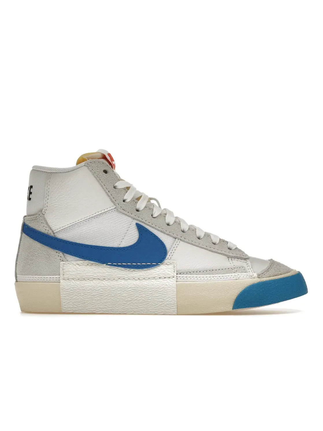 Мужские кроссовки с кожаным верхом Nike Blazer Mid 77 — изображение 1 из 4, белый/белый//синий