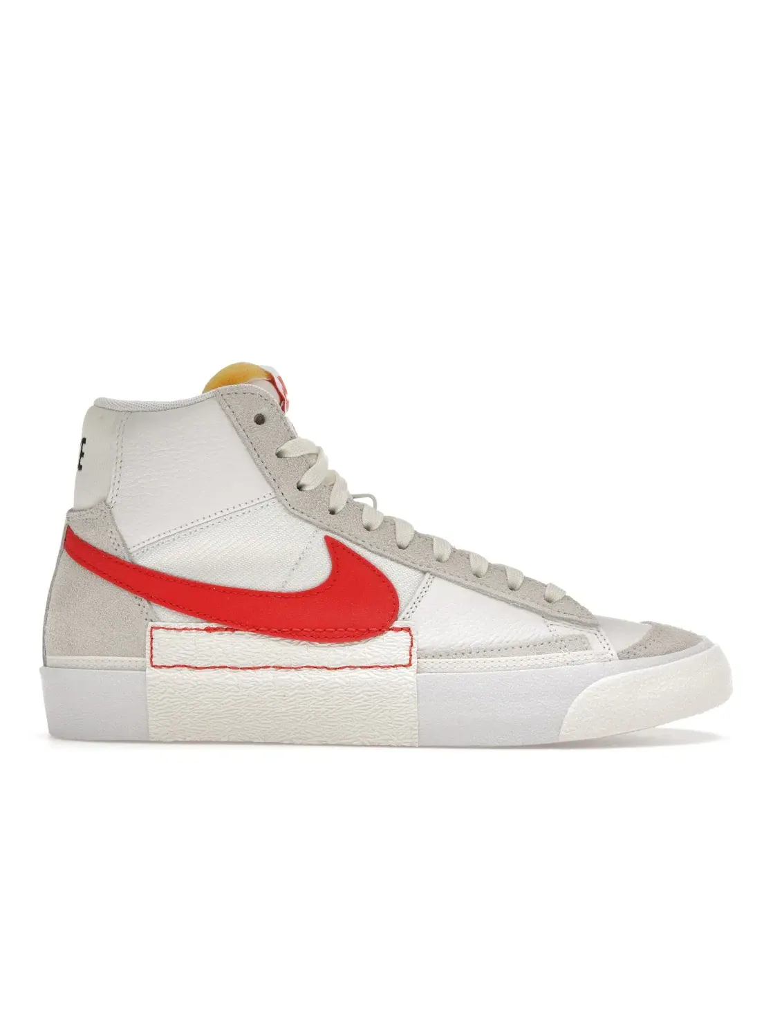 Мужские кроссовки ретро-стиль Nike Blazer Mid 77 — изображение 1 из 4, белый/белый//красный