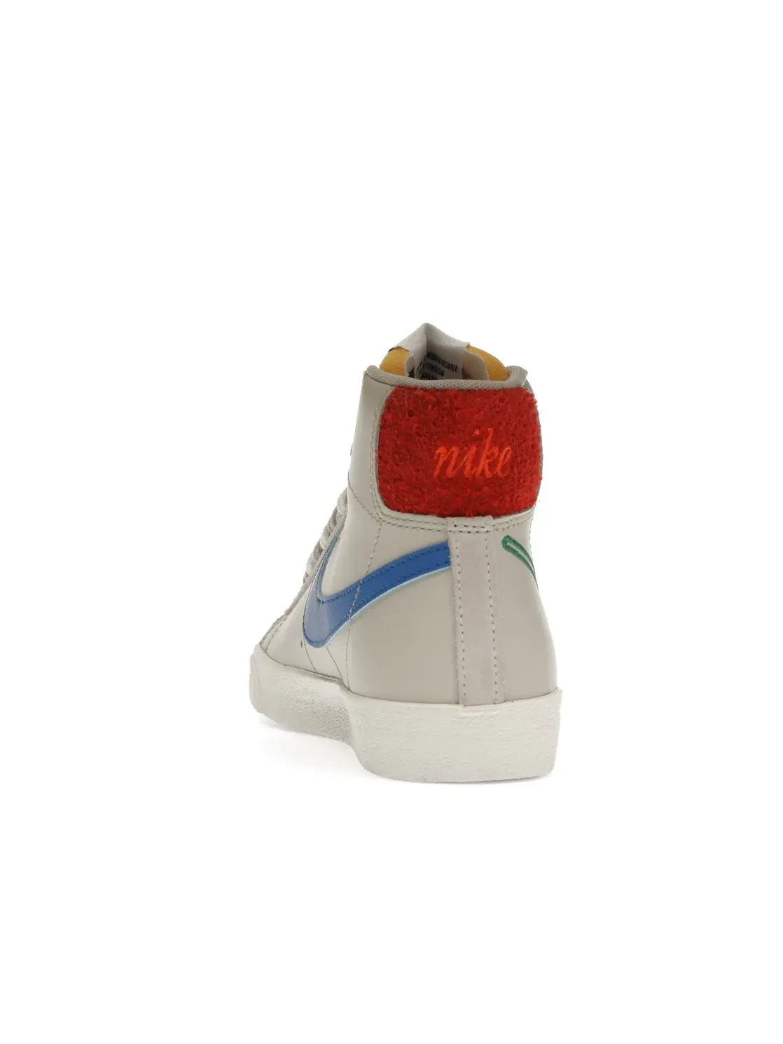 Женские кроссовки повседневные Nike Blazer Mid 77 SE — изображение 4 из 4, светлый/зеленый-кремовый