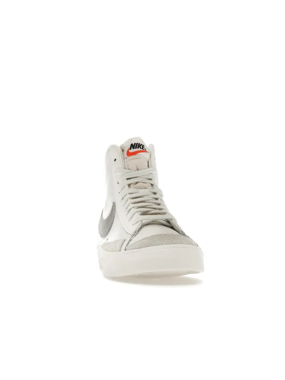 Женские кроссовки Lifestyle Nike Blazer Mid '77 — изображение 2 из 4