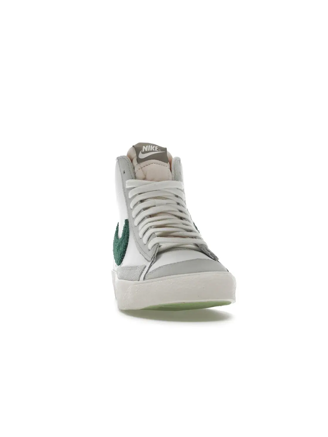 Женский кед Nike Blazer Mid 77 Vintage — изображение 2 из 4, белый/зеленый