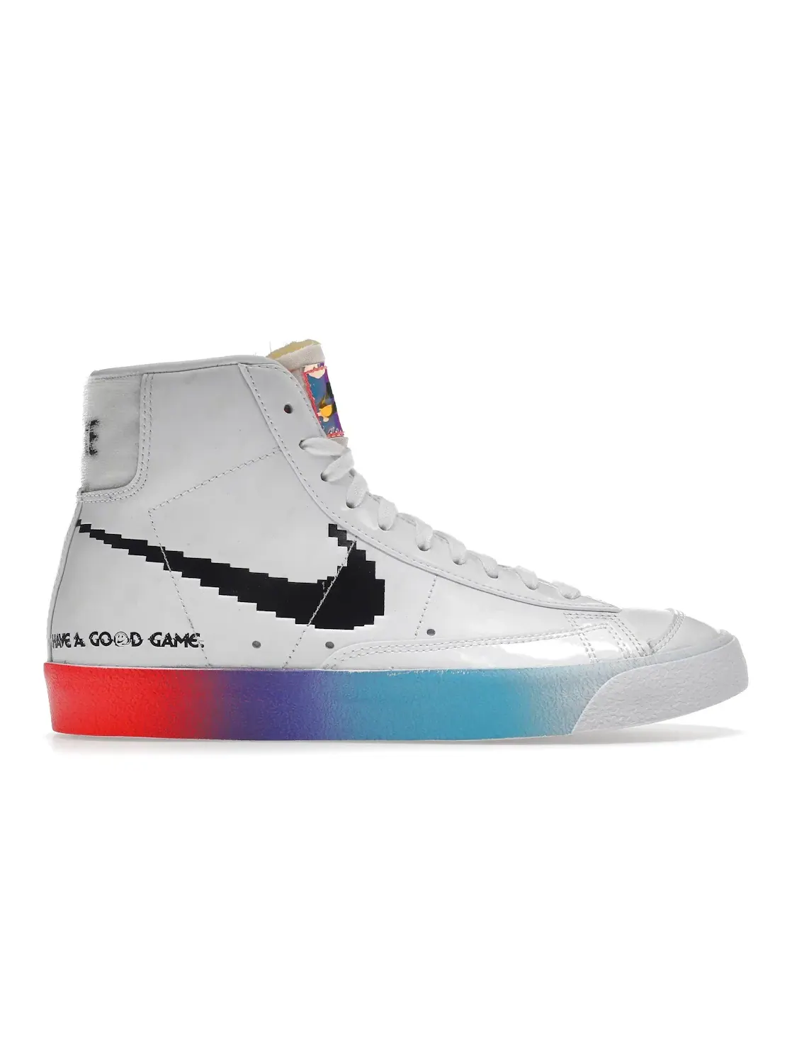 Женские кроссовки с принтом Nike Blazer Mid 77 Vintage — изображение 1 из 4, белый/белый/яркий/черный
