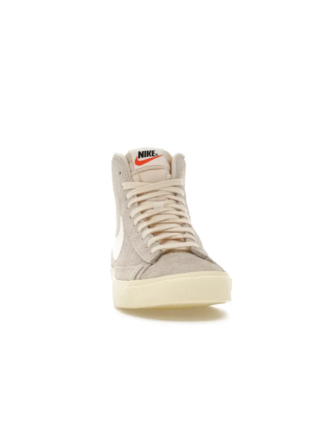 Женские кроссовки для повседневной носки Nike Blazer Mid 77 Vintage — изображение 2 из 4, светлый///черный