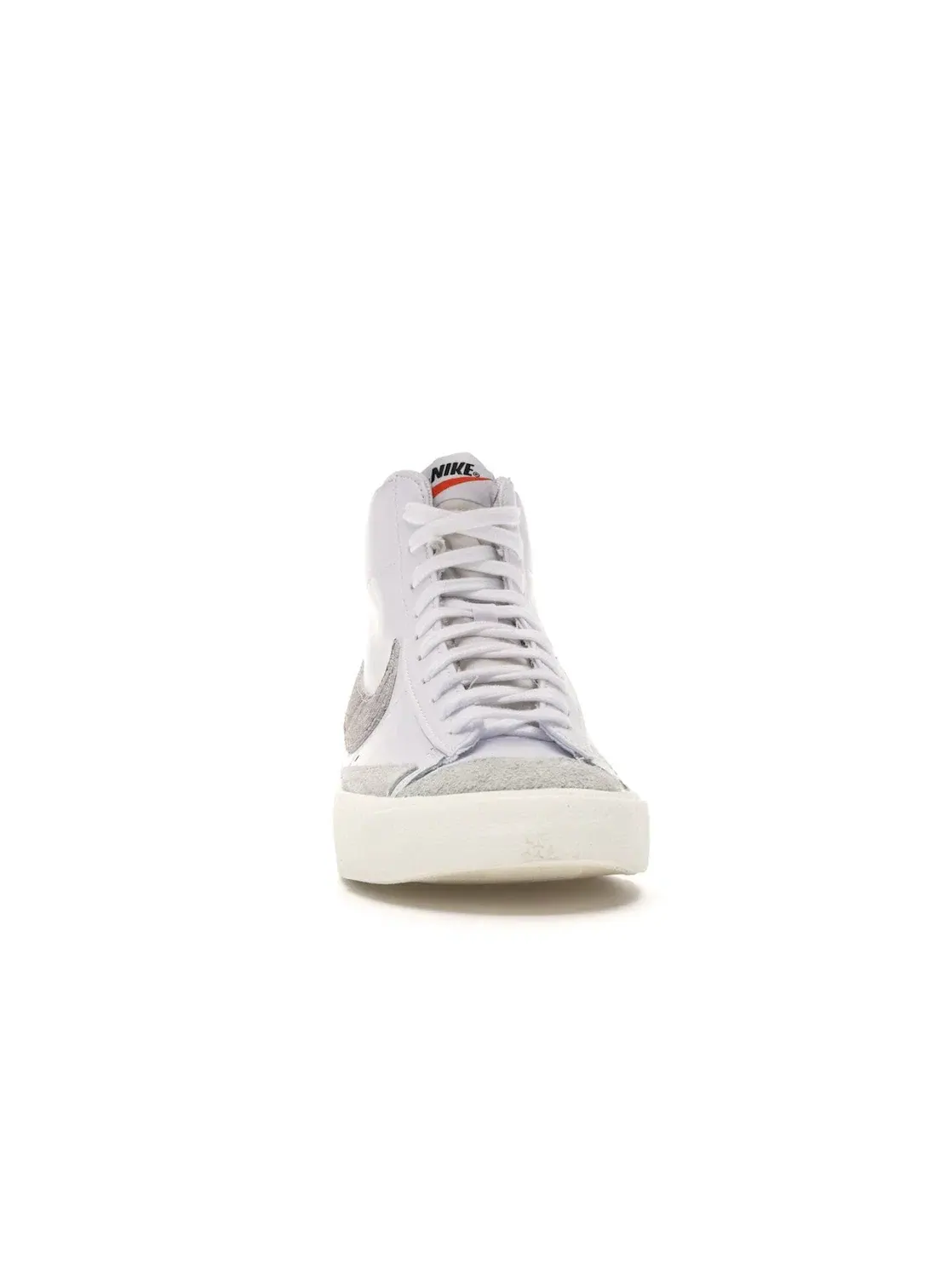 Мужские кроссовки винтажные с принтом змеиной кожи Nike Blazer Mid 77 — изображение 2 из 4, белый