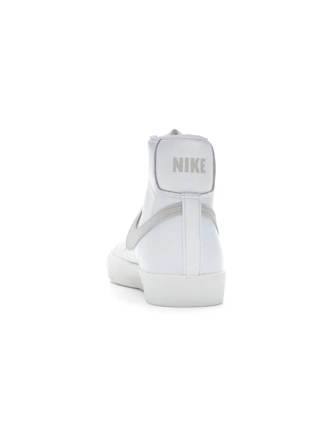 Мужские кроссовки Lifestyle с ретро-дизайном Nike Blazer Mid '77 Vintage — изображение 4 из 4, белый//светлый