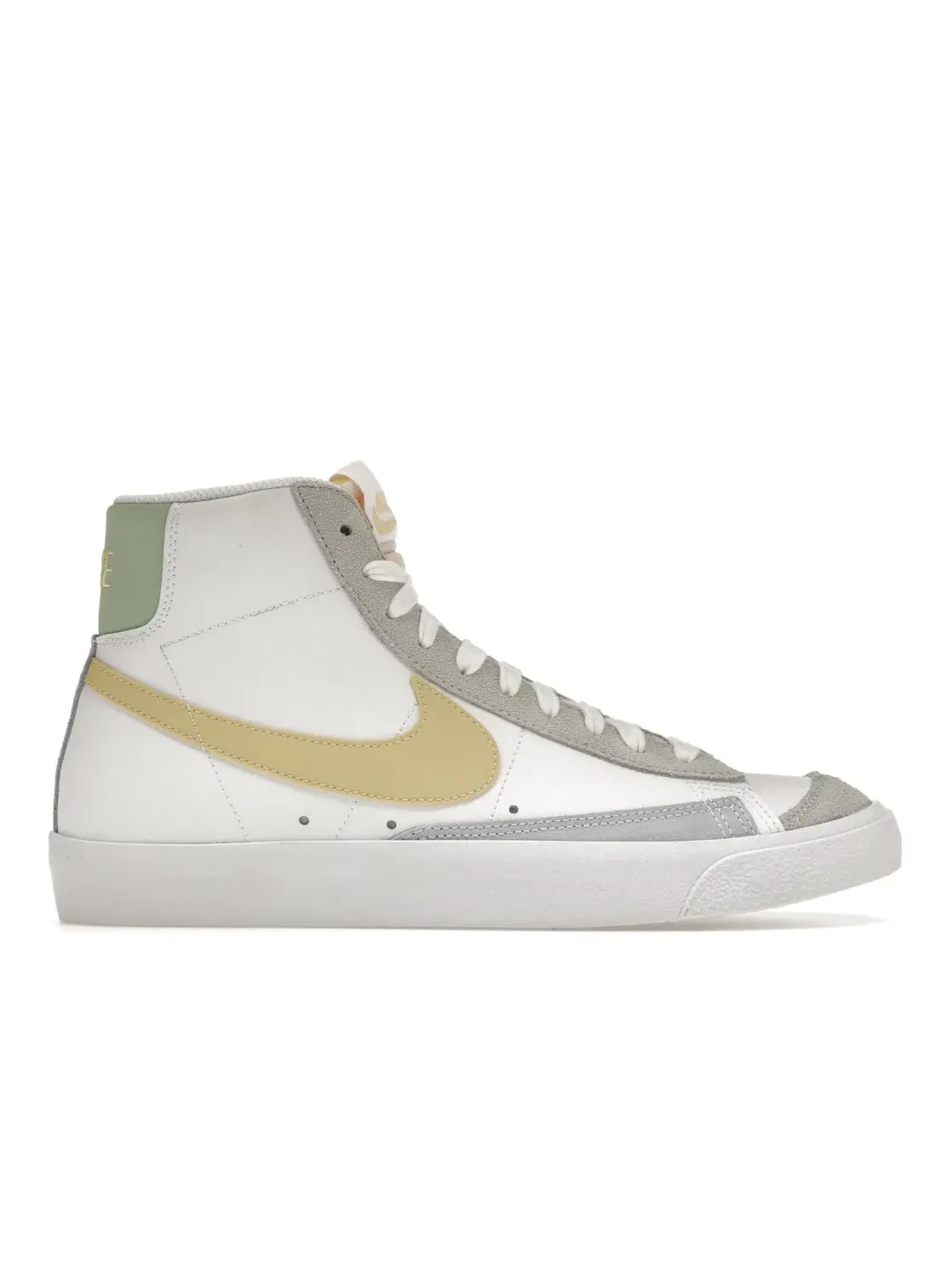 Мужские кроссовки Lifestyle Nike Blazer Mid 77 Vintage — изображение 1 из 4, белый