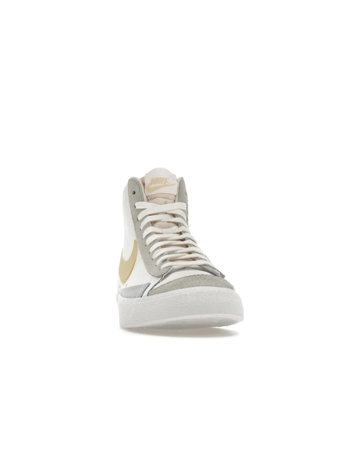 Мужские кроссовки Lifestyle Nike Blazer Mid 77 Vintage — изображение 2 из 4, белый