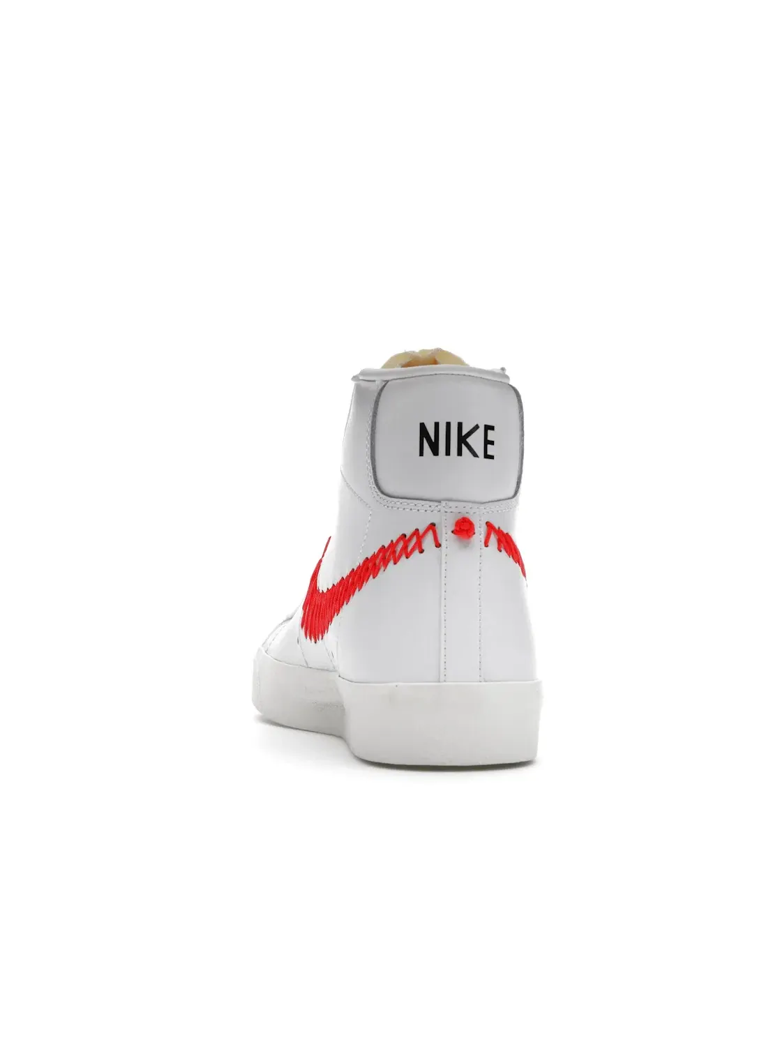 Мужские кроссовки Lifestyle с принтом Zig Zag Nike Blazer Mid 77 Vintage — изображение 4 из 4, белый/-белый-яркий