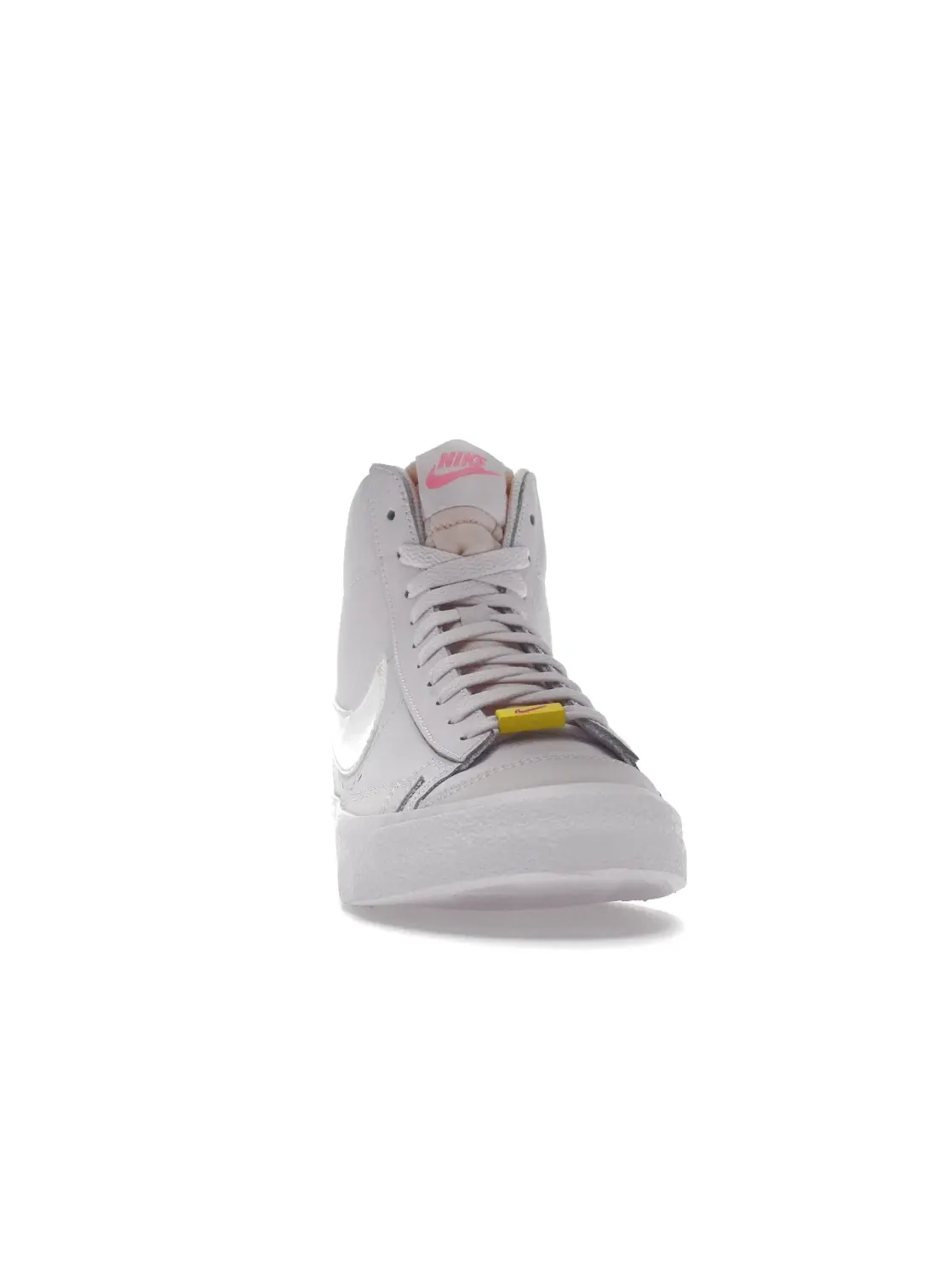 Женские кроссовки с высоким берцем Nike Blazer Mid 77 — изображение 2 из 4