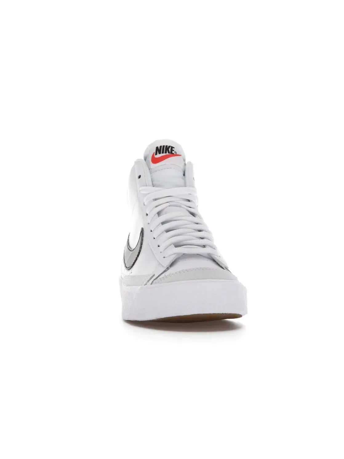 Детские кроссовки для мальчиков и девочек с вентилируемой подошвой Nike Blazer Mid 77 — изображение 2 из 4