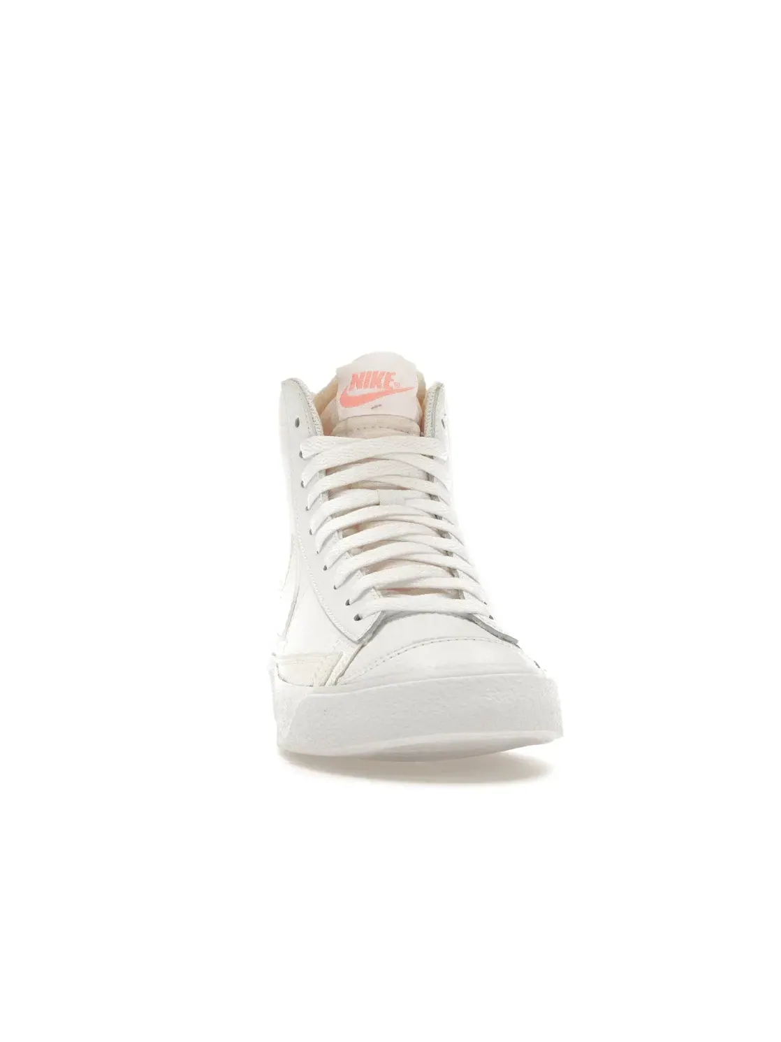 Женские кроссовки Lifestyle Nike Blazer Mid 77 — изображение 2 из 4