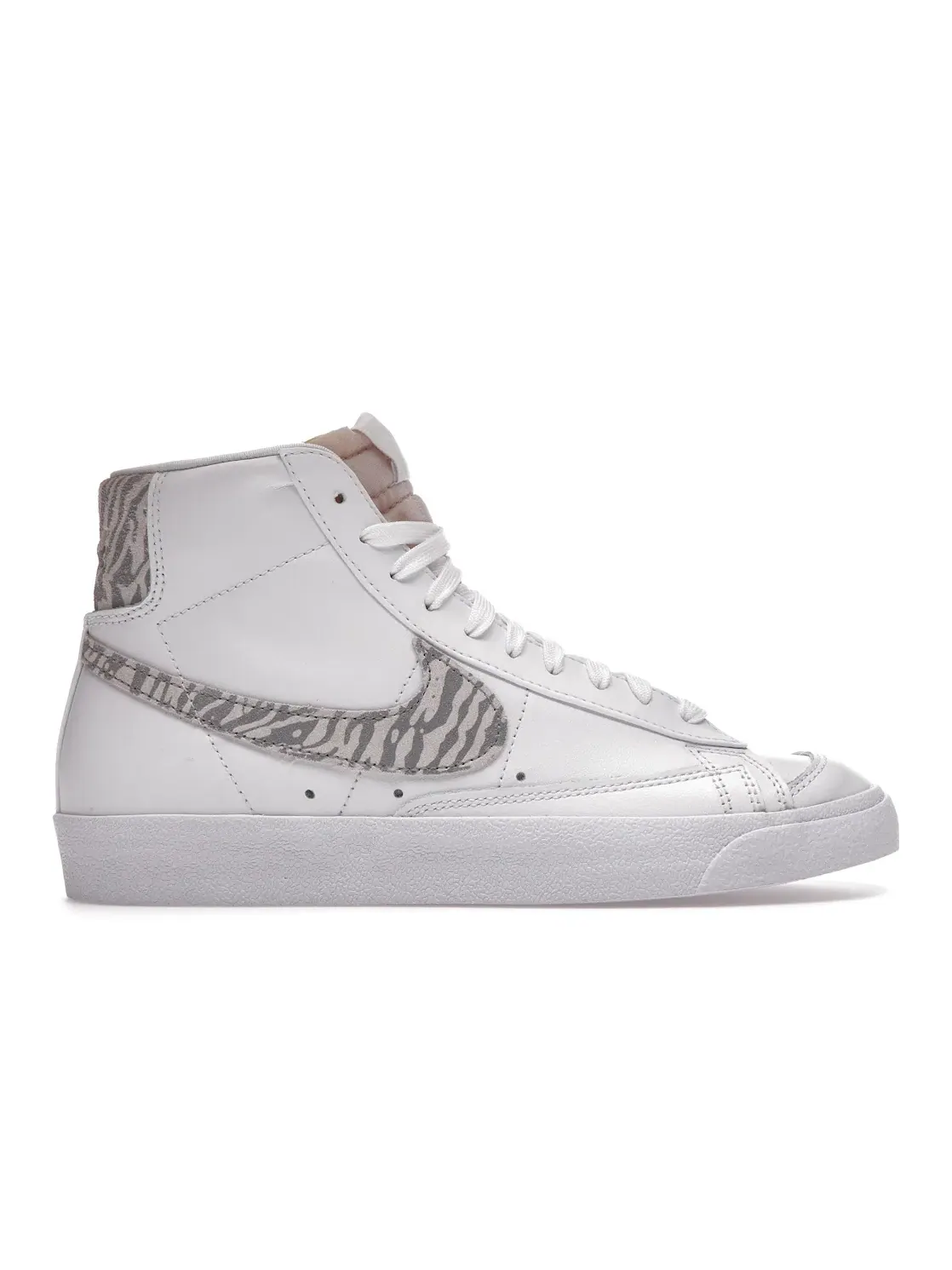 Женские кроссовки с принтом Nike Blazer Mid 77 — изображение 1 из 4, белый/черный-серый
