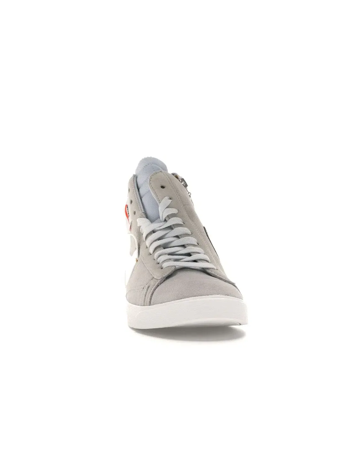 Женские кроссовки с асимметричным дизайном Nike Blazer Mid Rebel Nike — изображение 2 из 4, белый/платиновый--белый