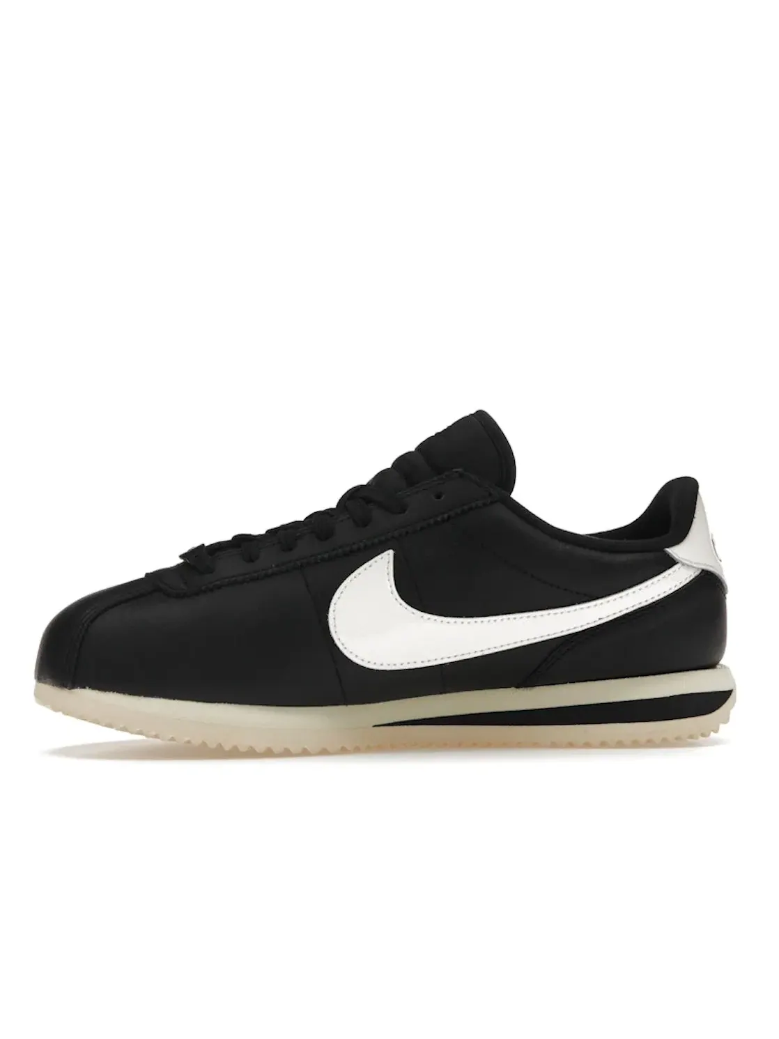 Женские кроссовки Lifestyle Nike Cortez 23 Premium — изображение 3 из 4, черный
