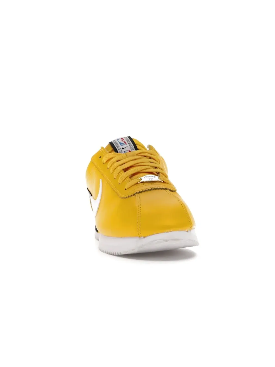 Мужские кроссовки Lifestyle Nike Cortez Basic Nike — изображение 2 из 4, белый-черный-белый